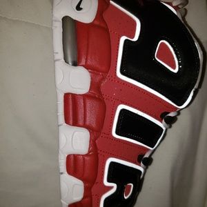 Nike Uptempo